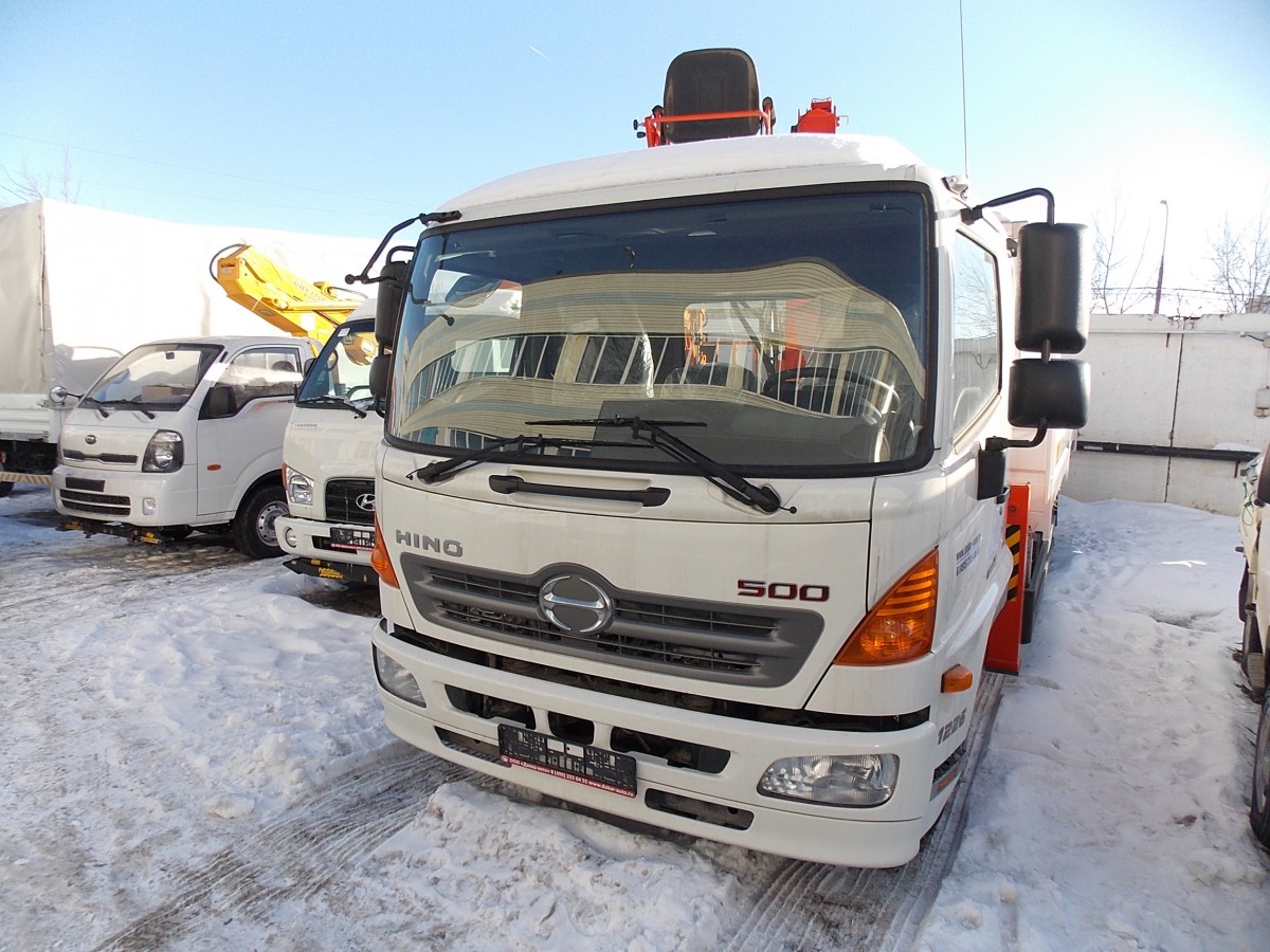 КРАН-МАНИПУЛЯТОР KANGLIM KS1056 НА БАЗЕ ШАССИ HINO 500